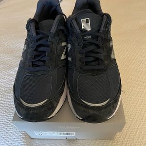 New balance Men’s 990NV5